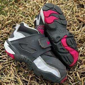 RARE Nike Air Diamond Turf Size 9c Pink 2014 Toddler Shoes